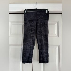 Lululemon Black Camouflage Leggings